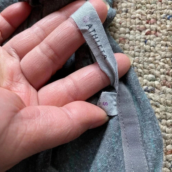 Athleta Lightweight Comfortable Shirt Women Size S - Picture 3 of 6